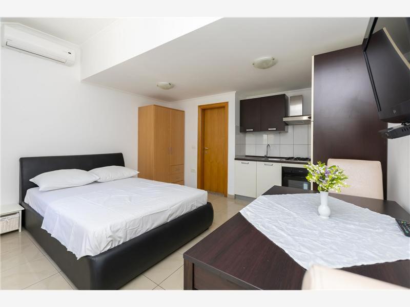 Apartmani Livajic ดูเช ภายนอก รูปภาพ